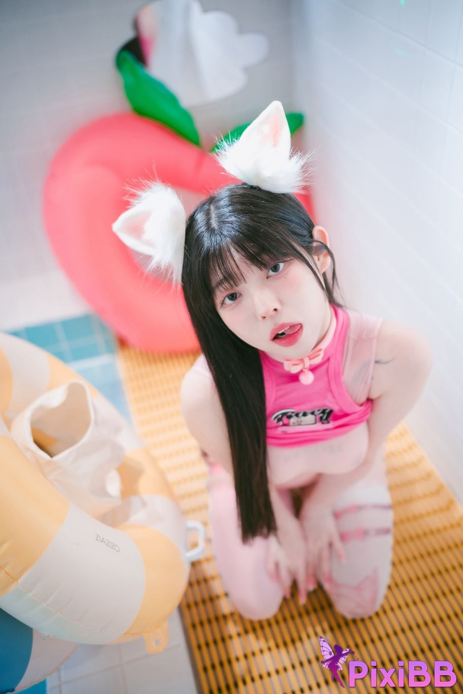 DJAWA Photo Yudi (유디) Pink Bunny & Black Cat 041